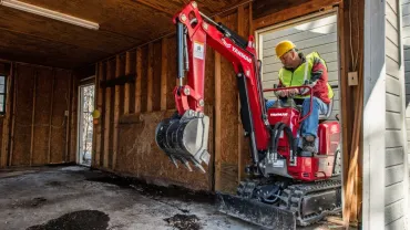 Yanmar-CE-EMEA-SV08_RC_21-jpg.webp