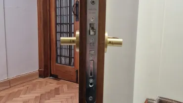 Abloy-EL560-Image-Courtesy-of-Johan-Doors-rotated.webp