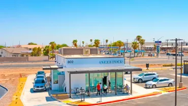 Starbucks-Imperial-Gateway-Center_sm-jpg-webp.webp
