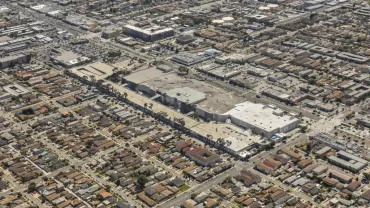 Hawthorne-Mall-jpg-webp.webp