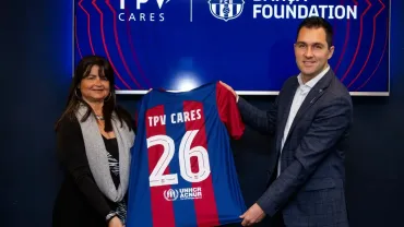 TPV-Cares-FC-Barca-Signing-Stefan-van-Sabben-Victoria-Orellana-jpg.webp