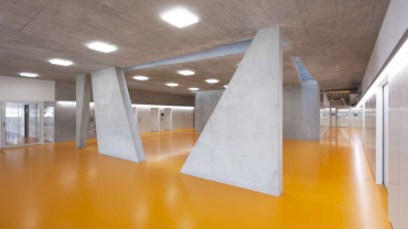 Flooring and waterproofing products from BASF's Master Builders Solutions range are available in a wide range of colors, enabling individual designs. Foto: BASF (Location: Canton Hospital, St. Gallen,