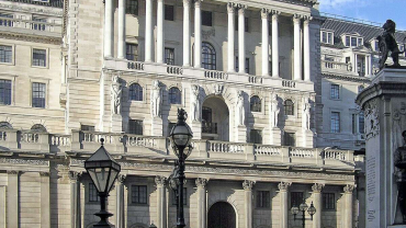 1325px-London.bankofengland.arp_-1200x978.jpg