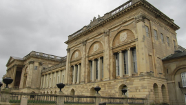 Stowe House, Buckinghamshire (Photograph: Panoramio).